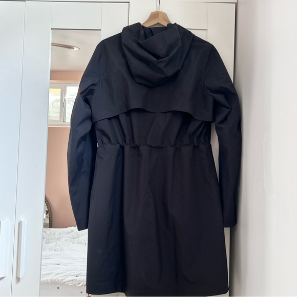 Lululemon Rain Rebel Jacket black size 8 - Picture 4 of 6
